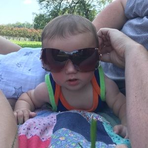 Meet your Posher, Crystal